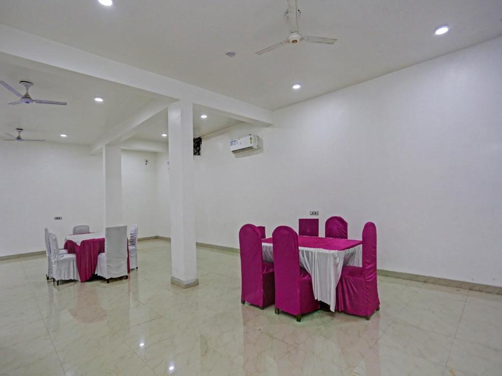 Большая Нойда: Townhouse Gn Stay Near GNIDA Office Metro Station