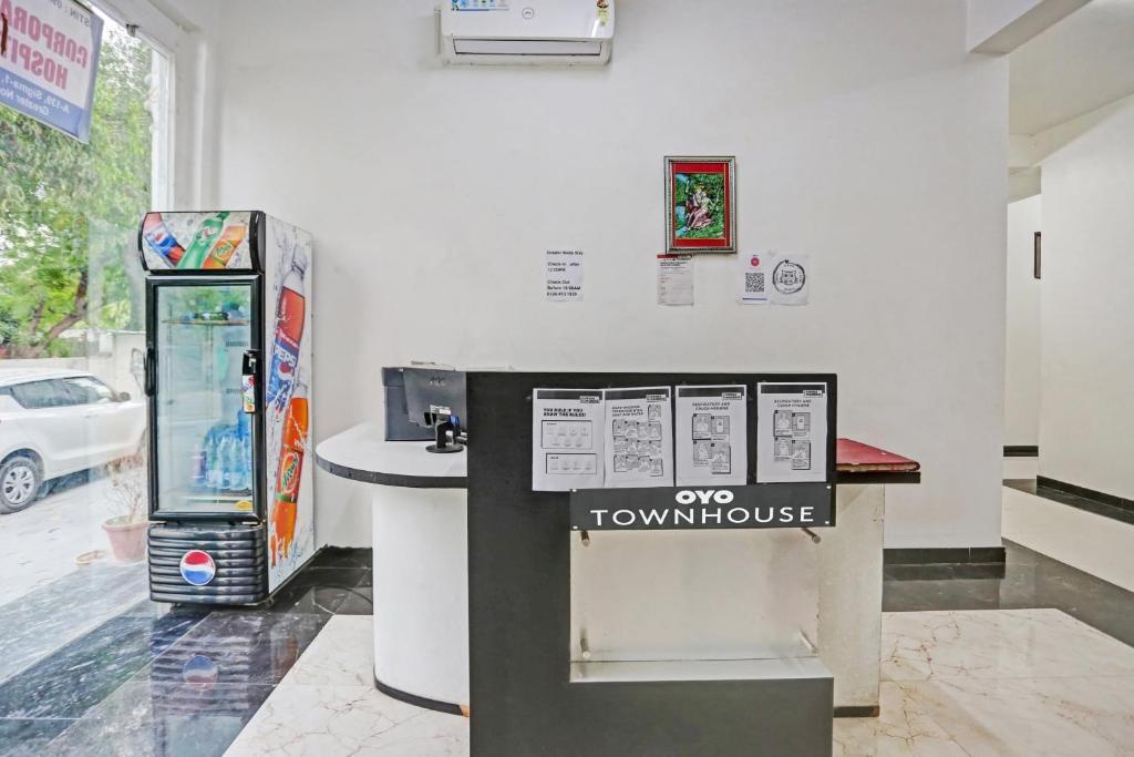 Большая Нойда: Townhouse Gn Stay Near GNIDA Office Metro Station