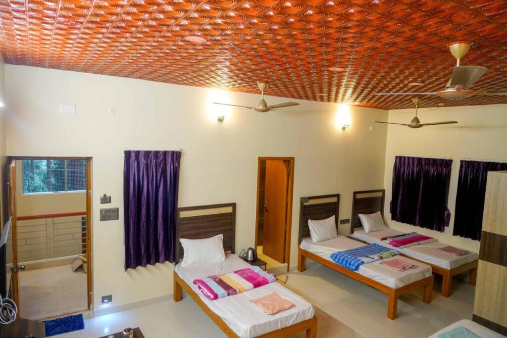 Салем: Bhavan Resorts