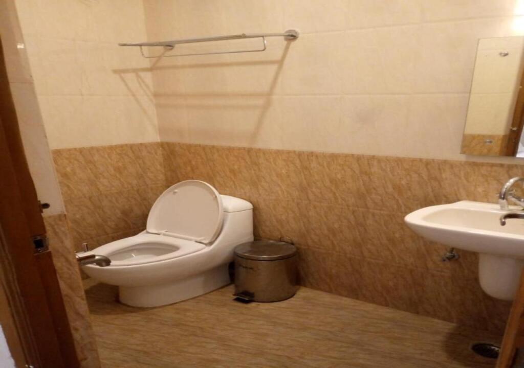 Салем: Coastal Grand Anglo French Resorts