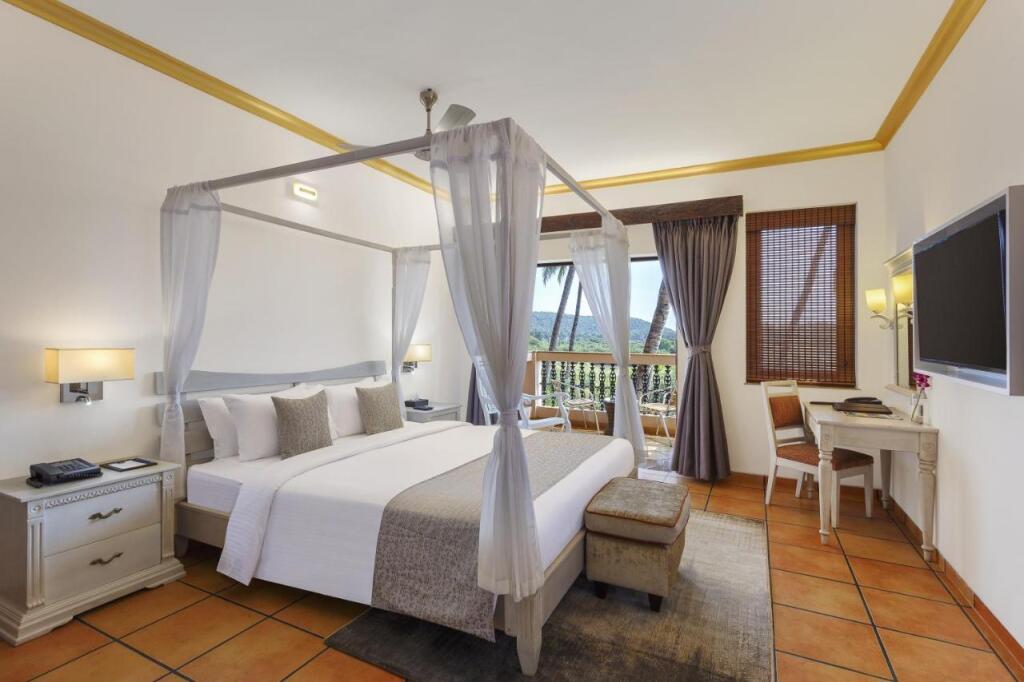 Арпора: Lemon Tree Lazy Lagoon Baga