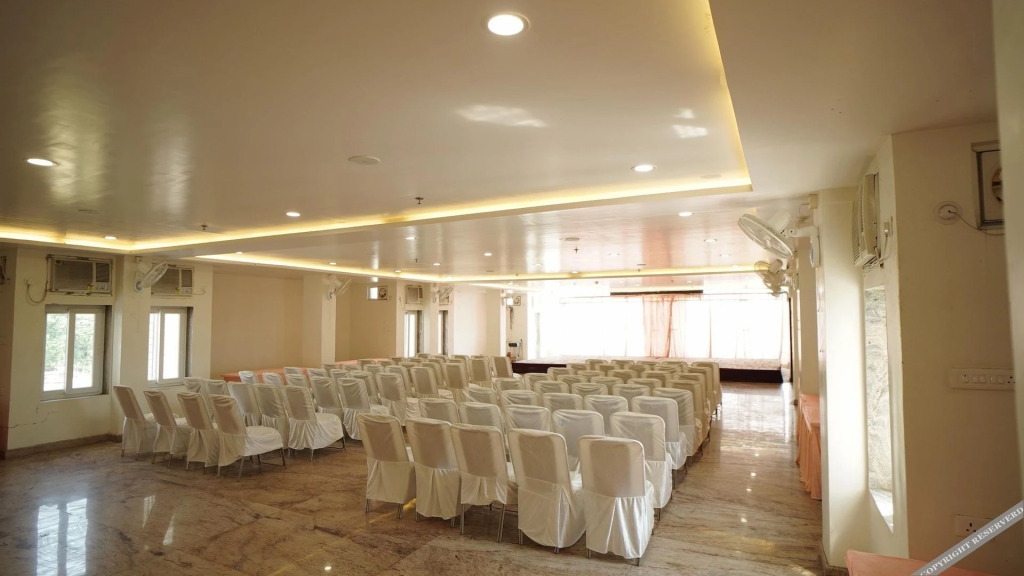 Bilaspur: Hotel Shree Shyam International