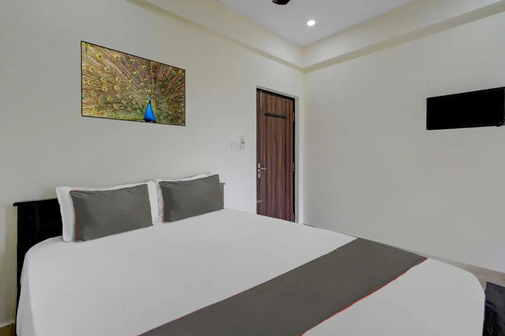 Бангалор: Collection O Emara Inn Near Ascendas Park Square Mall