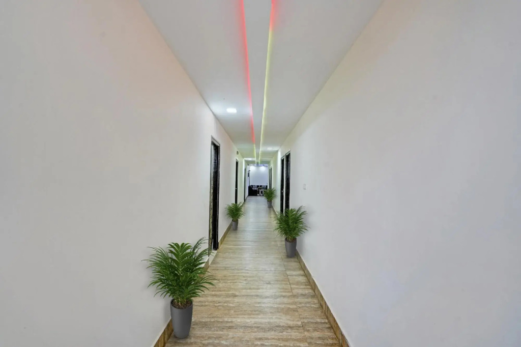 Бангалор: Collection O Emara Inn Near Ascendas Park Square Mall