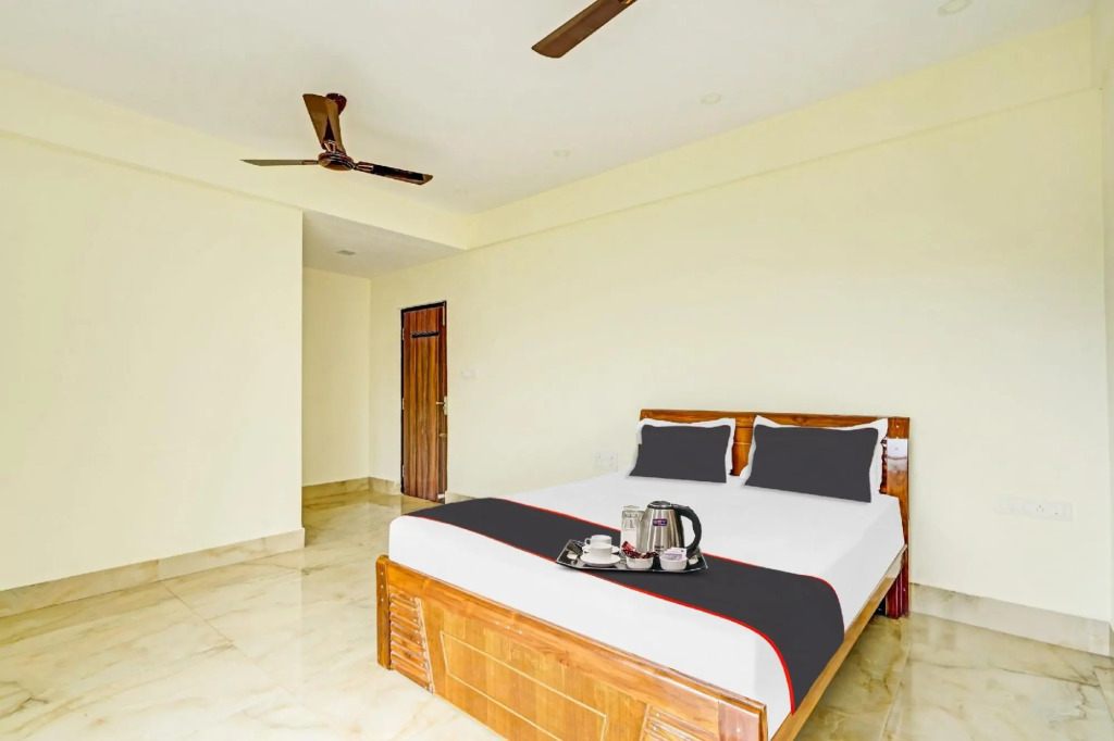 Бангалор: Collection O Emara Inn Near Ascendas Park Square Mall