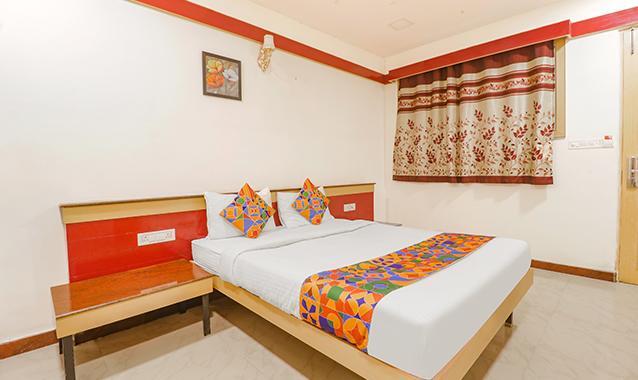 Бангалор: Fabhotel Sri Sai Ram Suites