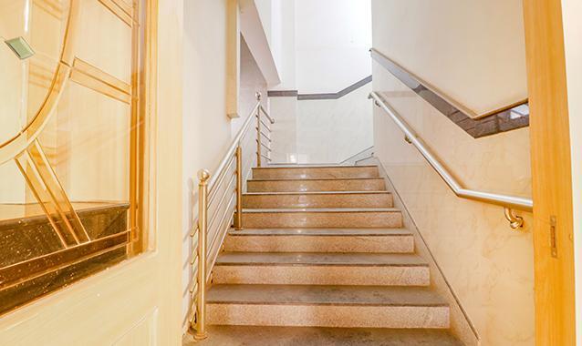 Бангалор: Fabhotel Sri Sai Ram Suites