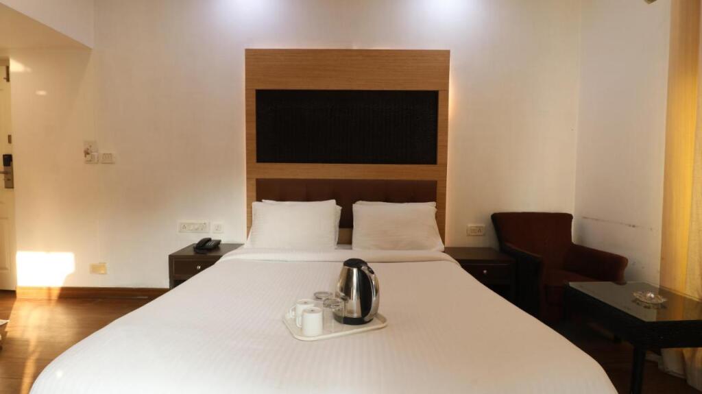 Бангалор: Omatra V Suites Electronic City
