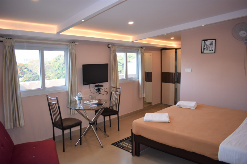 Бангалор: Seasons Suites