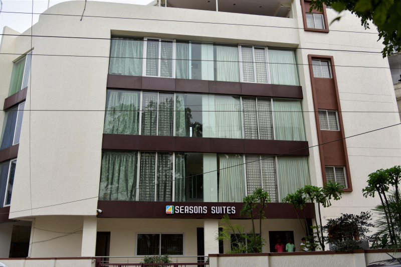Seasons Suites — фото 1