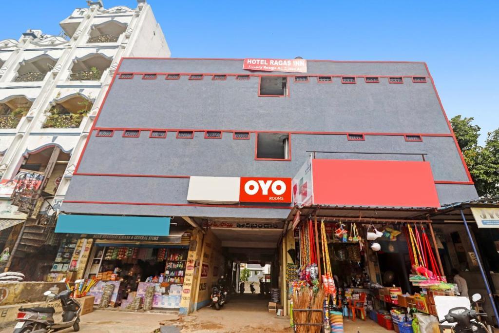 Секундерабад: Oyo 91582 Hotel Lavish Stay