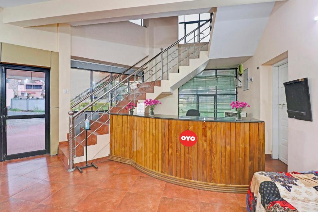 Тируванантапурам: Oyo 91839 Imperial Apartment