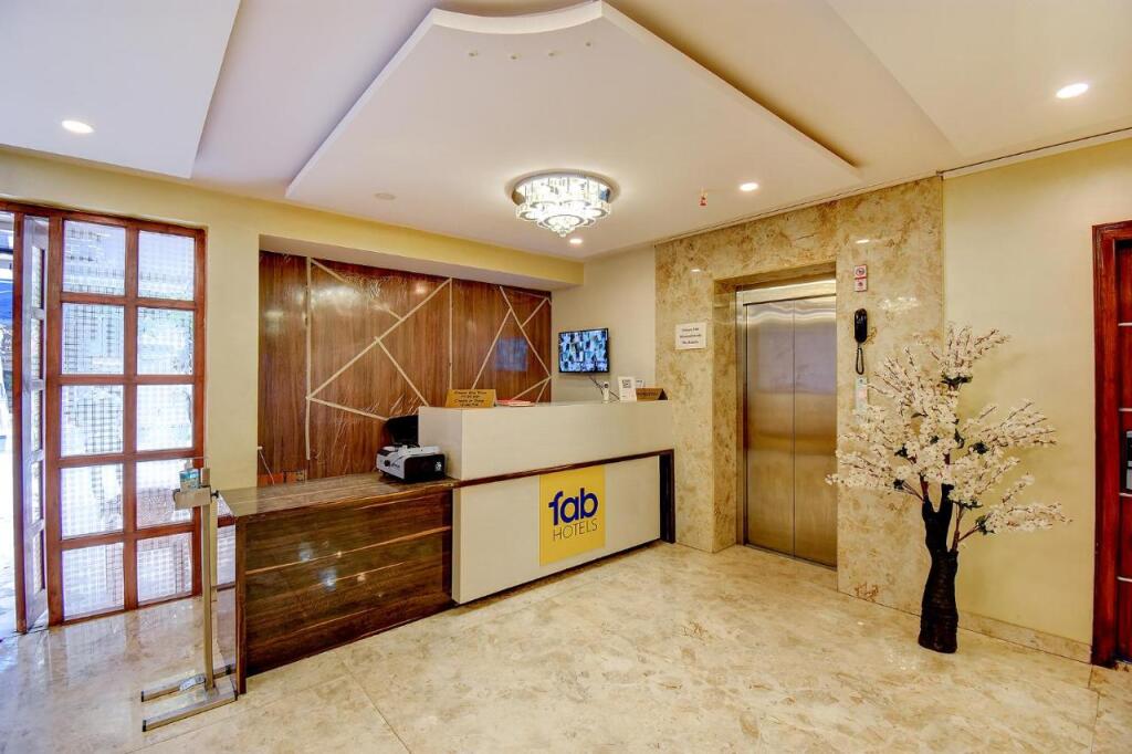 FabHotel SRK Platinum Inn — фото 2