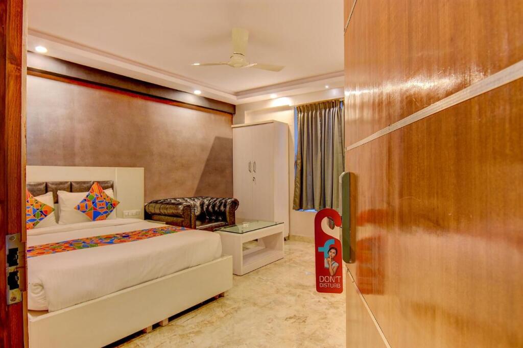 Бангалор: FabHotel SRK Platinum Inn