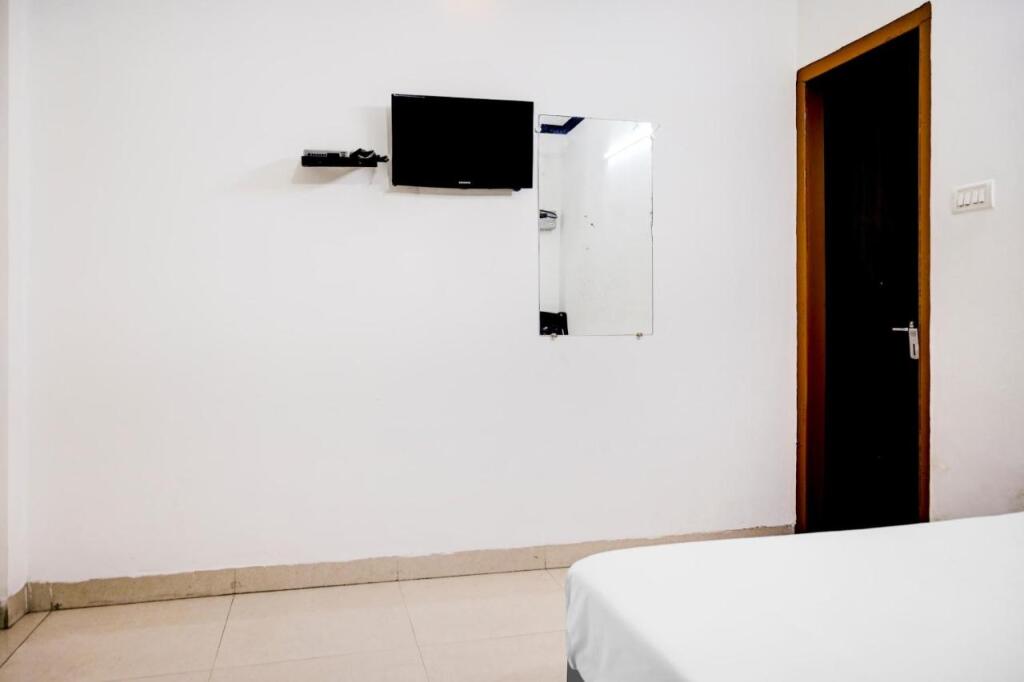 Сарнатх: OYO Flagship 85589 Hotel Lotus Inn