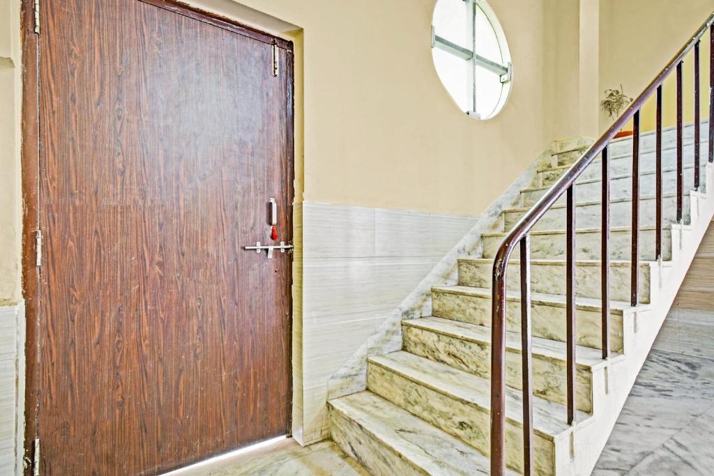 Удаипур: Oyo Flagship 87534 Hotel Rajshree Niwas