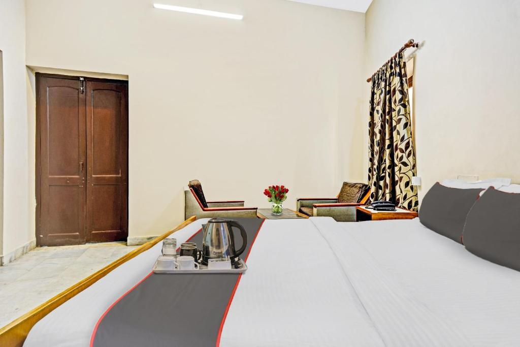 Удаипур: Oyo Flagship 87534 Hotel Rajshree Niwas