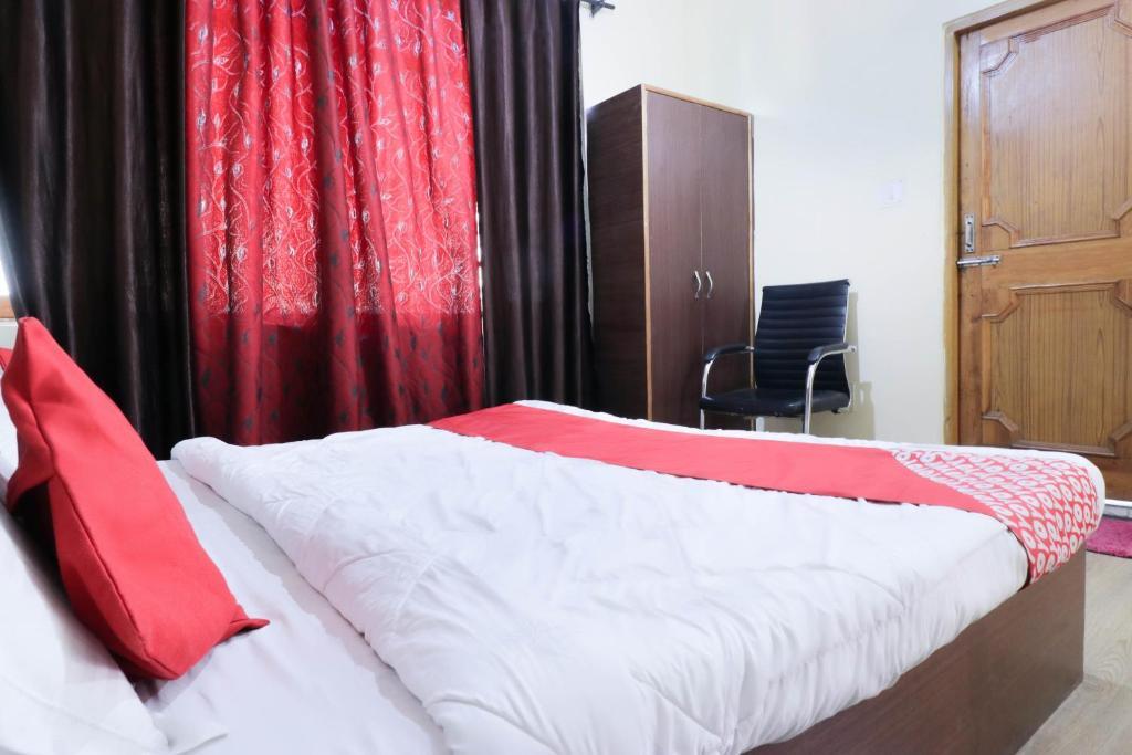 Манали: Oyo Mnl739 Manali Villa