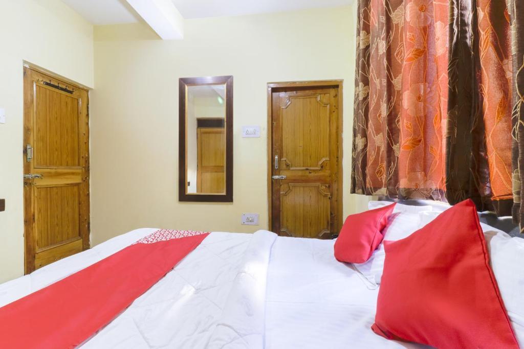 Манали: Oyo Mnl739 Manali Villa