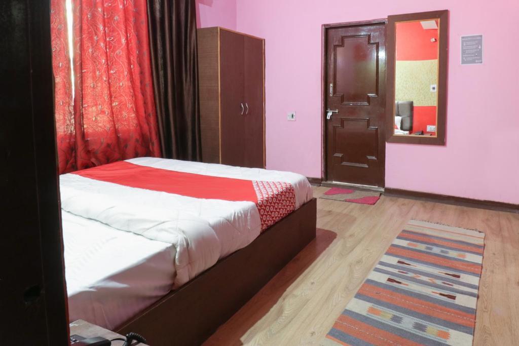 Манали: Oyo Mnl739 Manali Villa