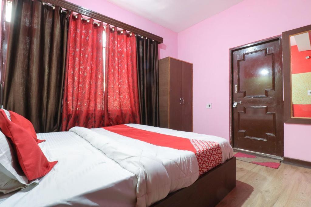 Манали: Oyo Mnl739 Manali Villa