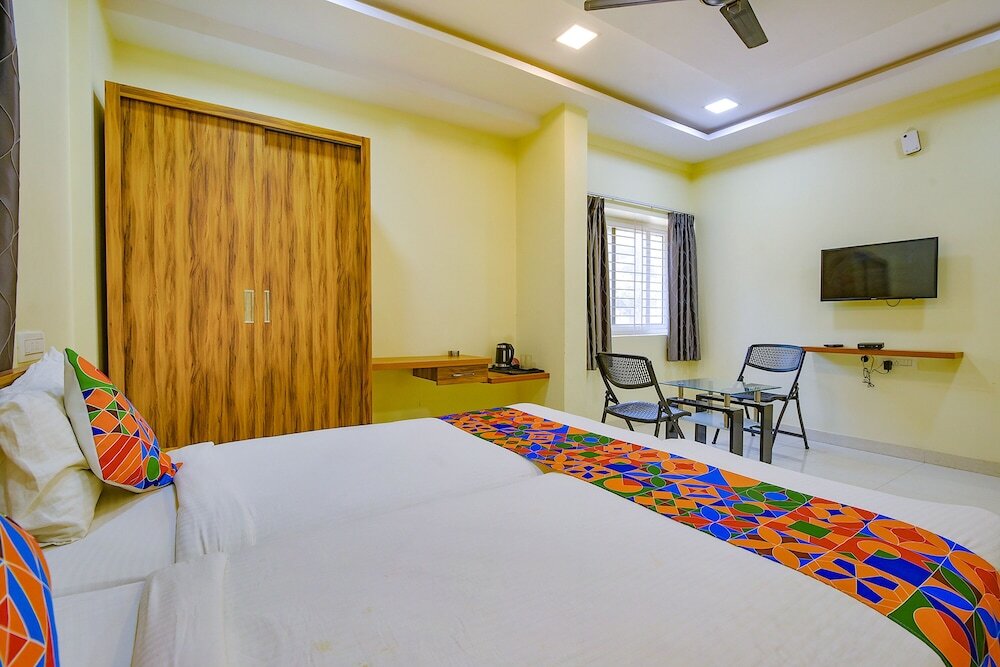 Бангалор: Fabhotel Purple Suites Inn