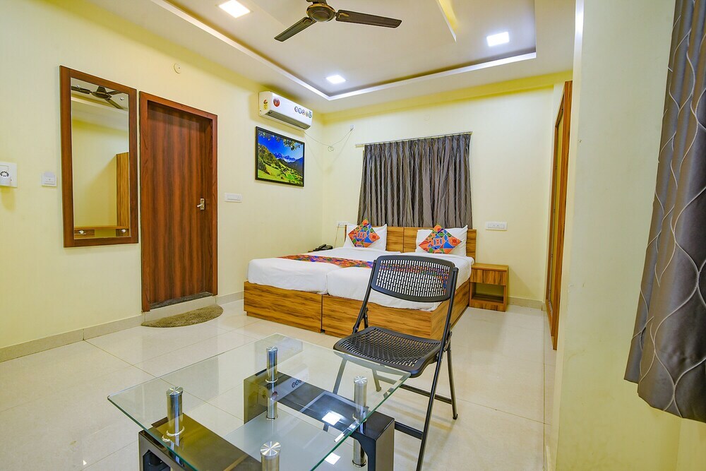 Бангалор: Fabhotel Purple Suites Inn