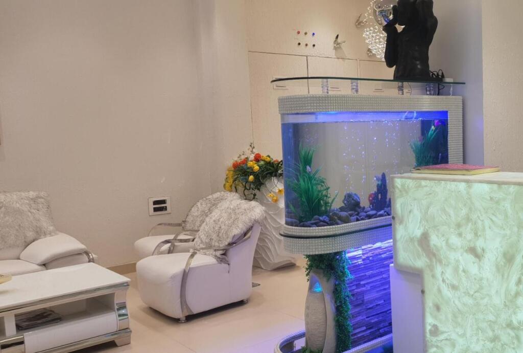 Бангалор: Hotel surya dev residency