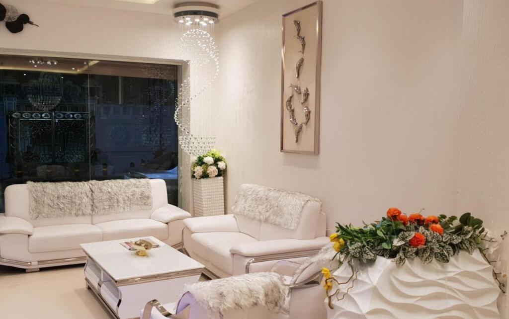 Бангалор: Hotel surya dev residency