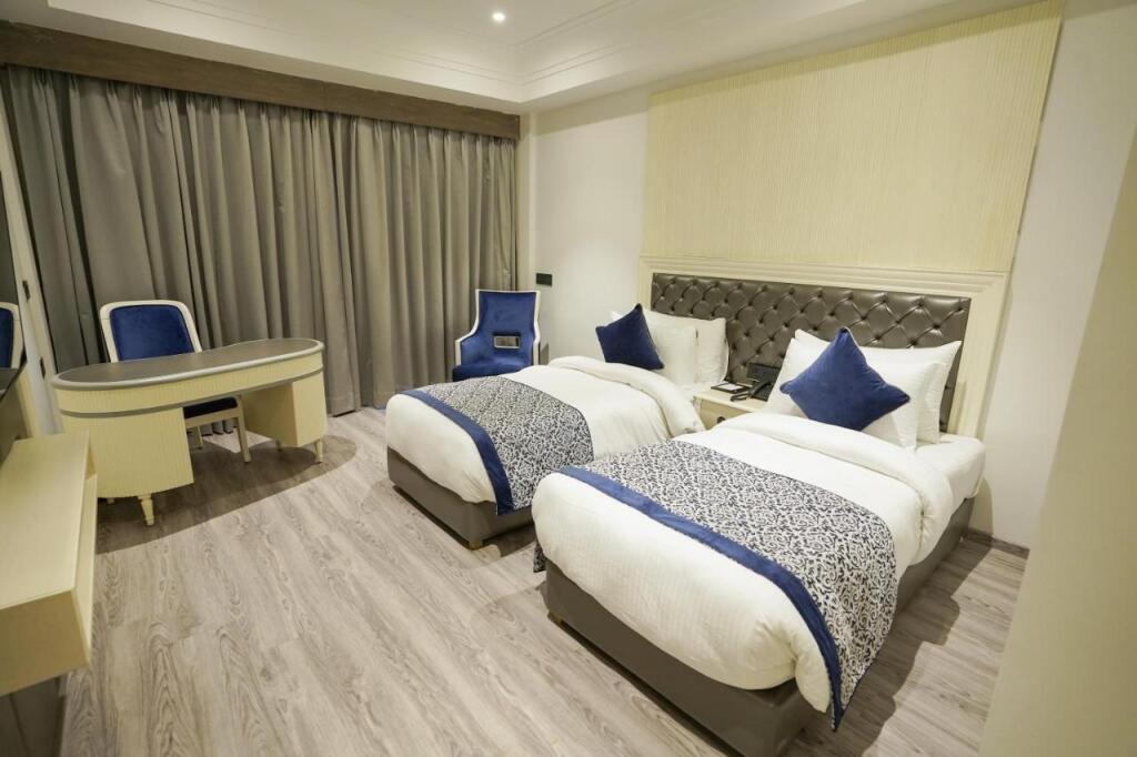 Барейлли: The Grand Nirvana Hotel and Resort
