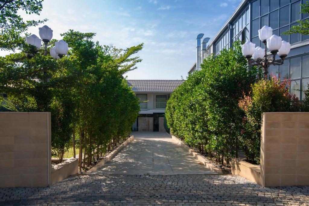 Каймара: Global Village Luxury Resorts
