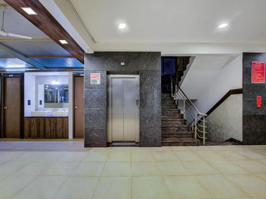 Бангалор: MySpace Hotels Silverstar