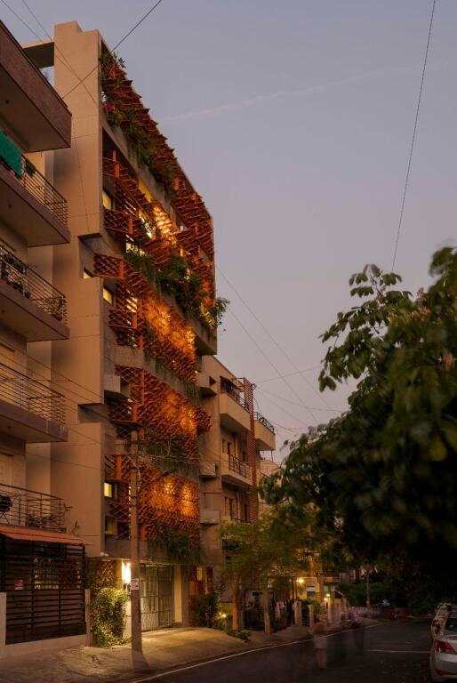 Бангалор: Iris Suites