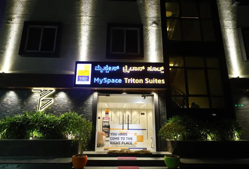 Бангалор: MySpace Triton Suites