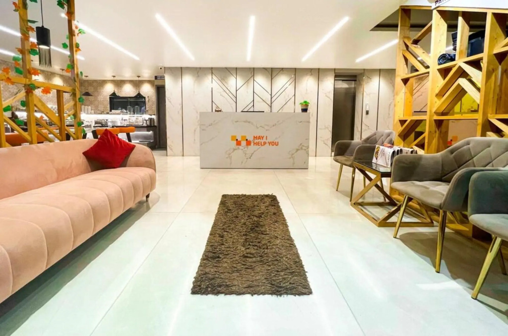 Бангалор: MySpace Triton Suites