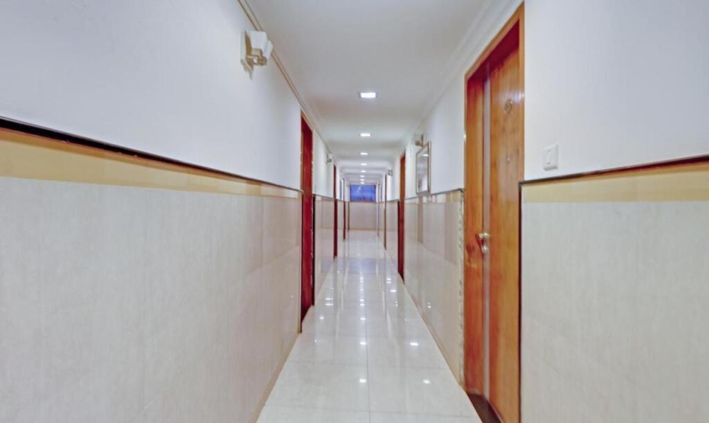 Бангалор: Treebo Suraksha Inn
