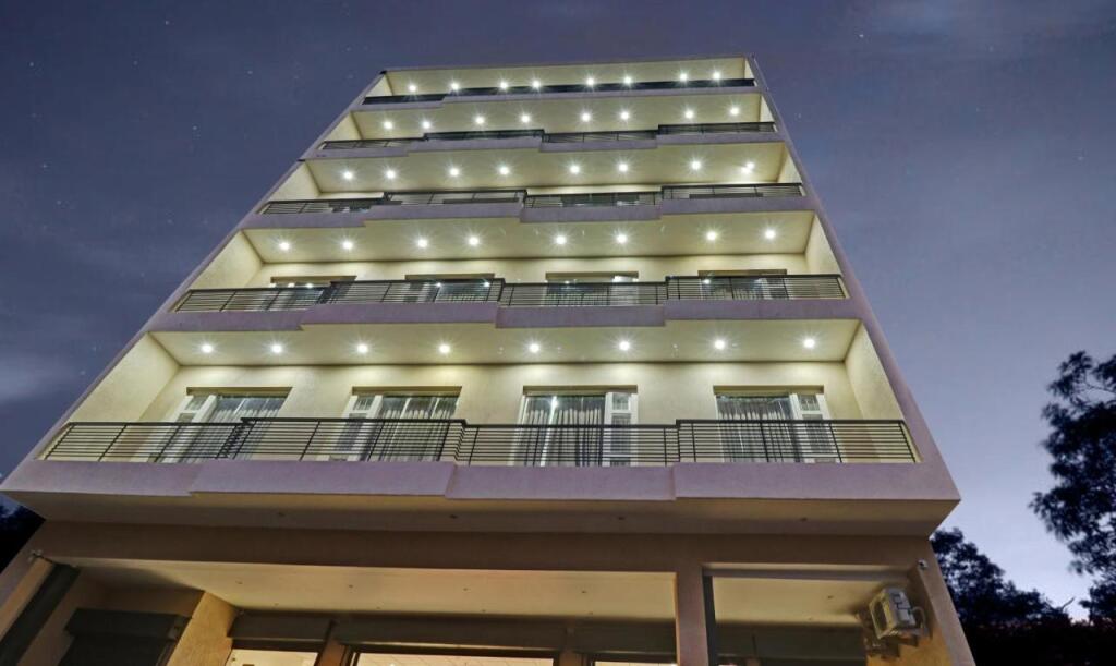 Мохали: Treebo Trend Kamron Regency Sector 80