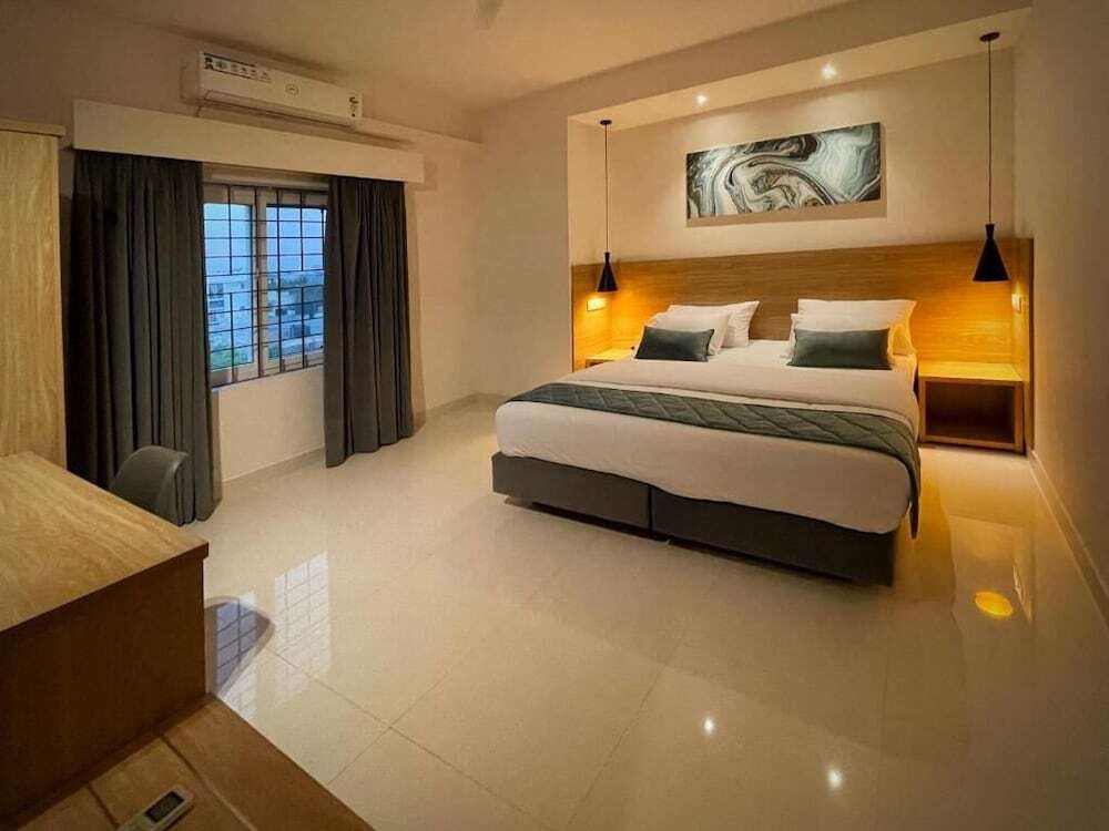 Бангалор: Eiffel Suites