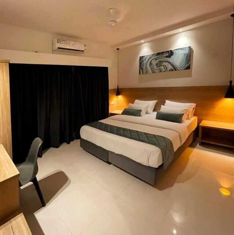 Бангалор: Eiffel Suites