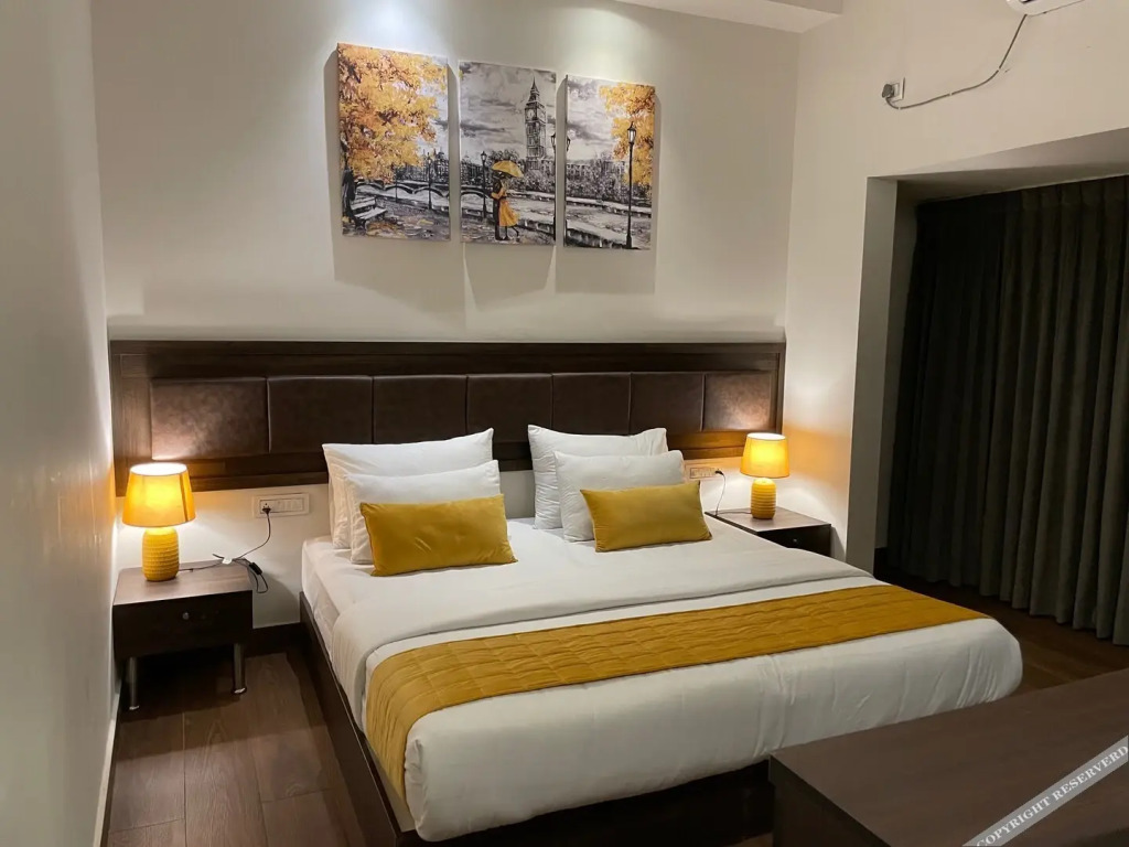 Бангалор: Eiffel Suites