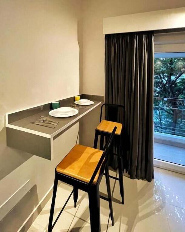 Бангалор: Eiffel Suites