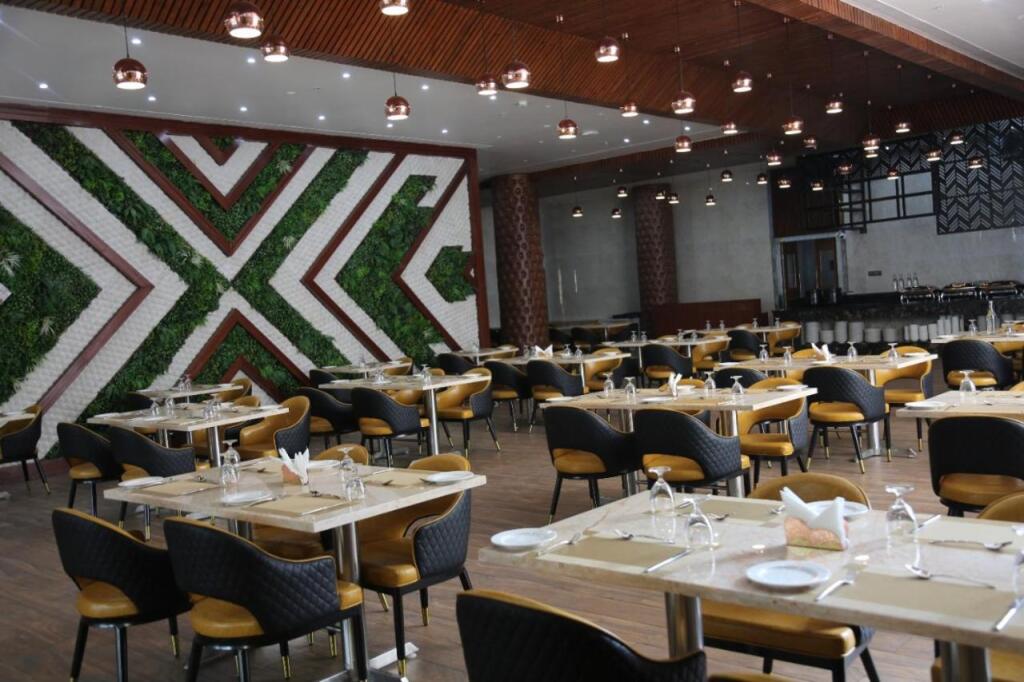 Бангалор: Hotel Leroy Grand
