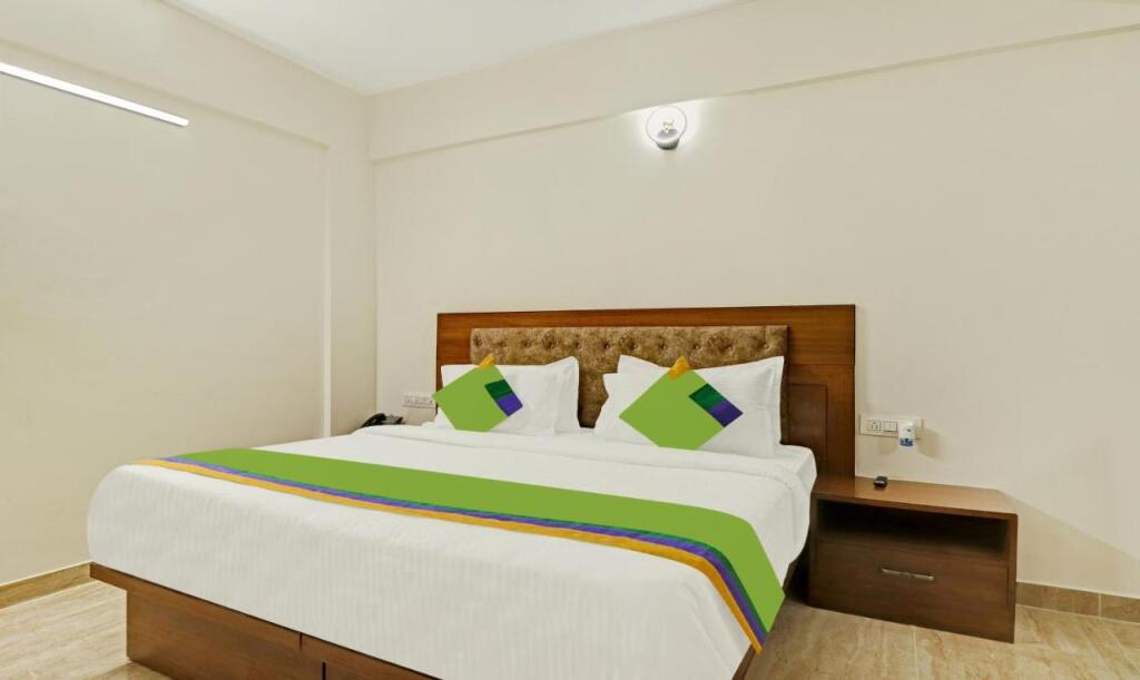 Бангалор: Treebo Celebrity Hotels And Suites