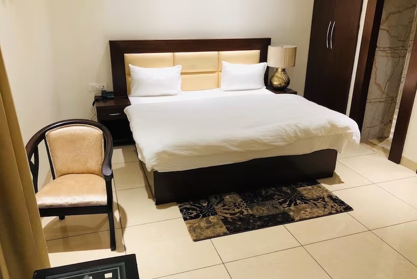 Барейлли: Hotel Millennium