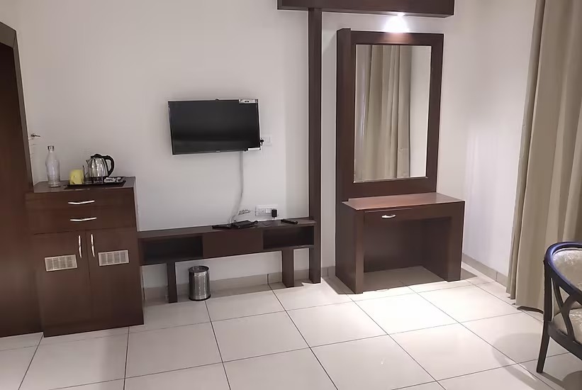 Барейлли: Hotel Millennium