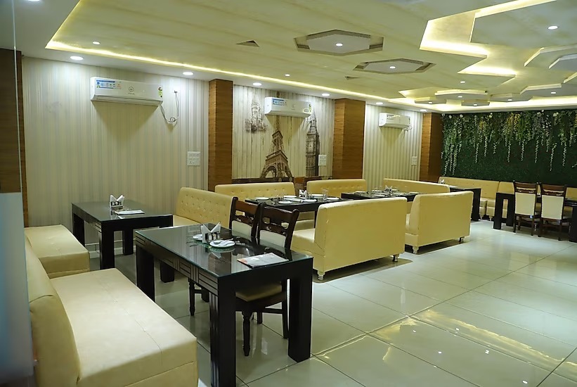 Барейлли: Hotel Kristal Inn