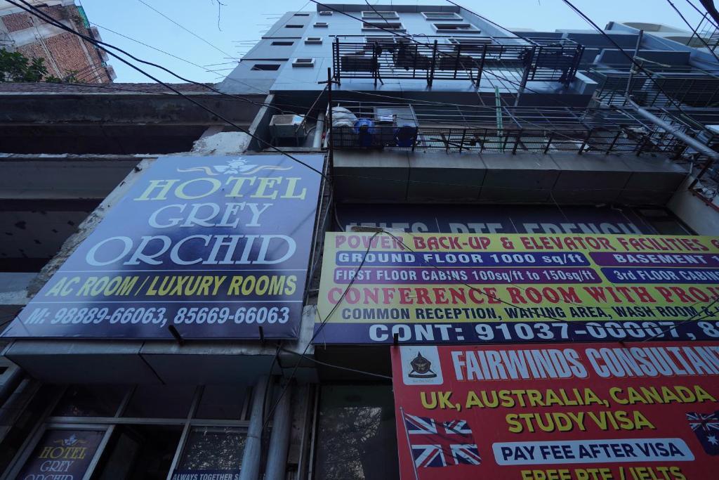 Лудхиана: OYO 86335 Hotel Grey Orchid
