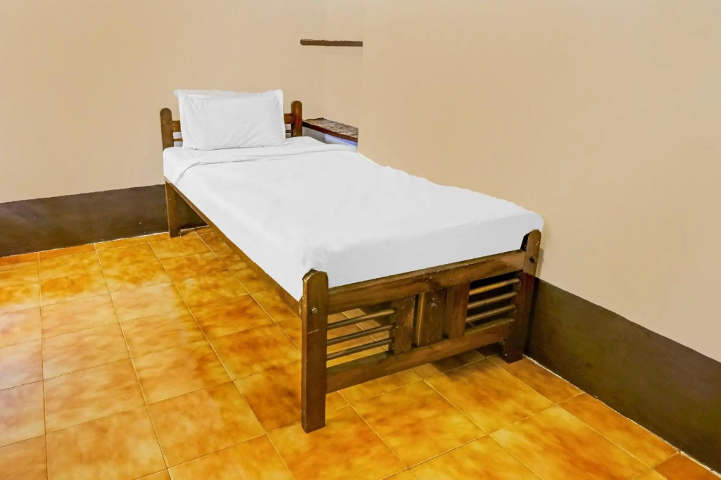 Анджуна: OYO 86419 Guru Guest House