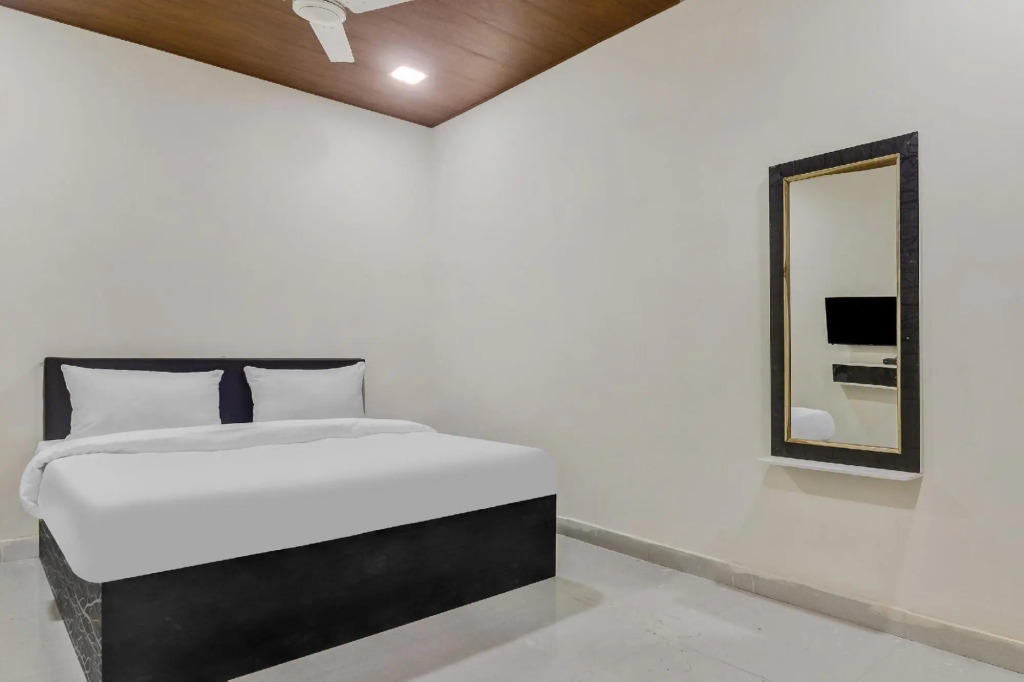 Шамшабад: OYO 86527 Hotel Vijay Residency
