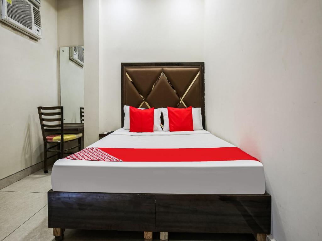 Лудхиана: OYO 87041 Hotel Sunrise